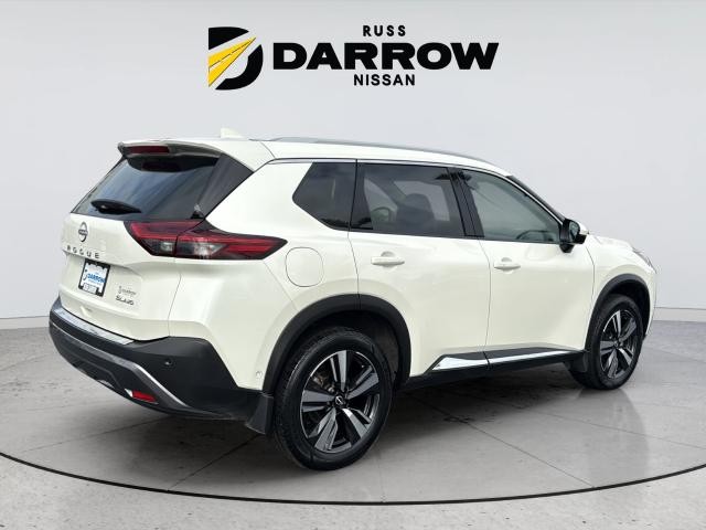 Nissan Rogue Vehicle Full-screen Gallery Image 5