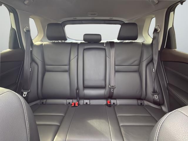 Nissan Rogue Vehicle Full-screen Gallery Image 40