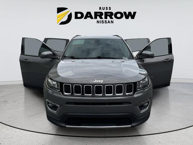 Jeep Compass Vehicle Full-screen Gallery Image 9
