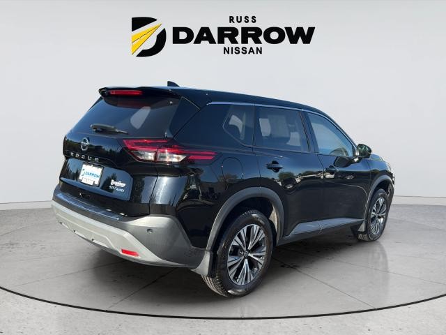 Nissan Rogue Vehicle Full-screen Gallery Image 5