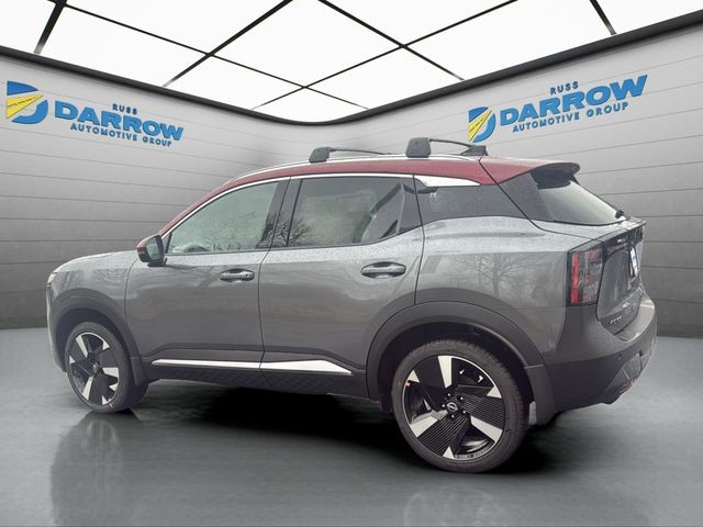 Nissan Kicks Vehicle Full-screen Gallery Image 3