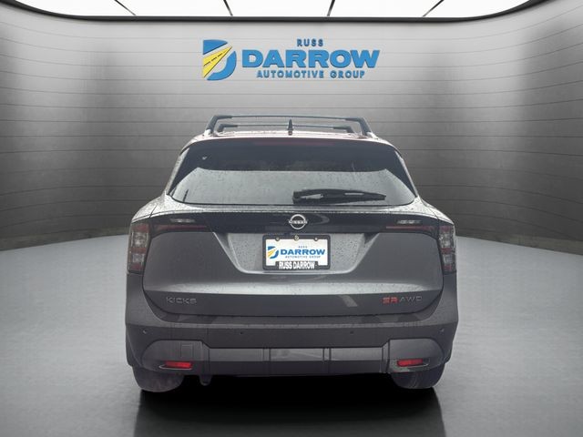 Nissan Kicks Vehicle Full-screen Gallery Image 4