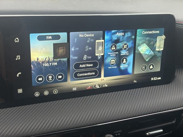 Nissan Kicks Vehicle Full-screen Gallery Image 19