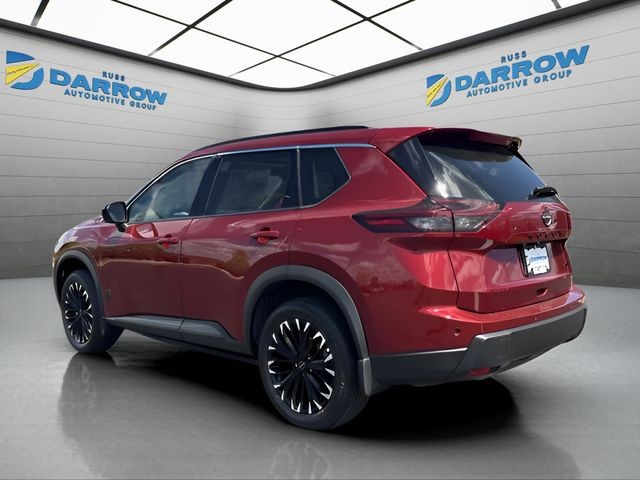 Nissan Rogue Vehicle Full-screen Gallery Image 3