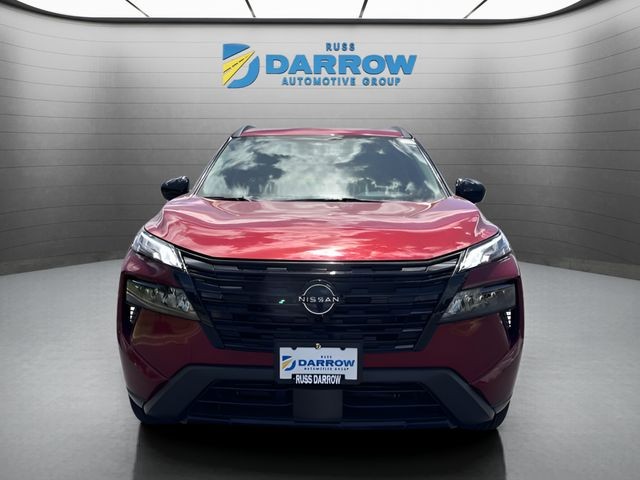 Nissan Rogue Vehicle Full-screen Gallery Image 8