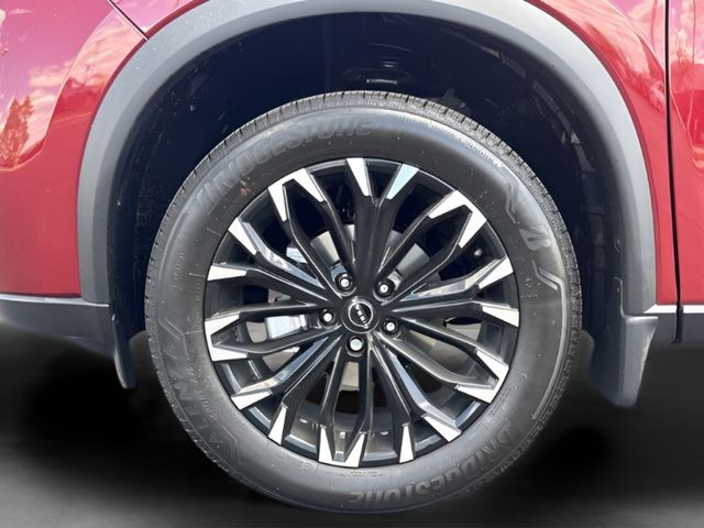 Nissan Rogue Vehicle Full-screen Gallery Image 24