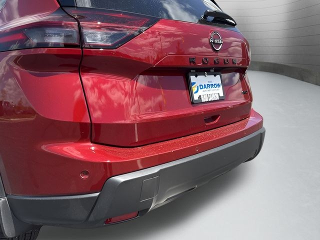 Nissan Rogue Vehicle Full-screen Gallery Image 29