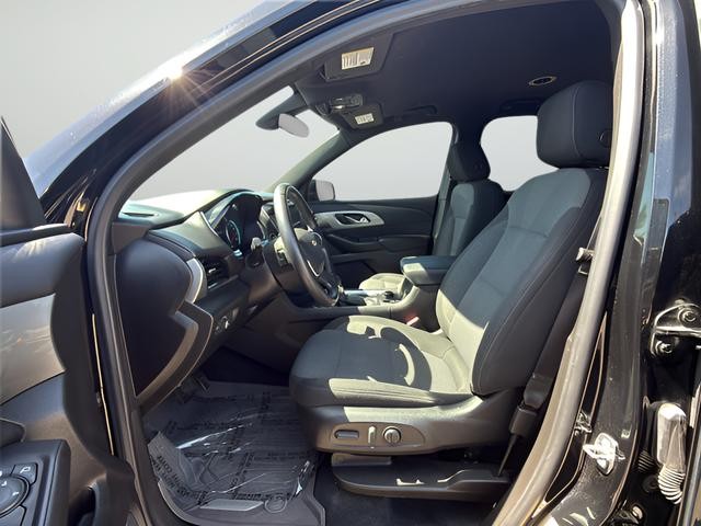 Chevrolet Traverse Vehicle Full-screen Gallery Image 10