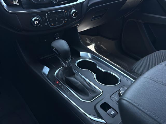 Chevrolet Traverse Vehicle Full-screen Gallery Image 18