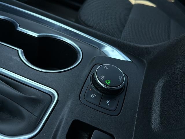 Chevrolet Traverse Vehicle Full-screen Gallery Image 28