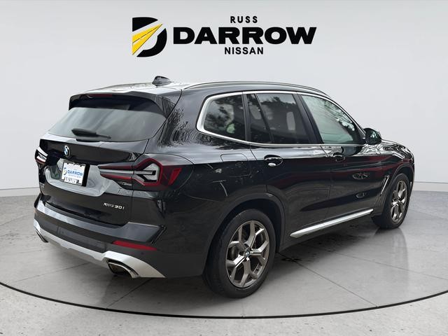 BMW X3 Vehicle Full-screen Gallery Image 5