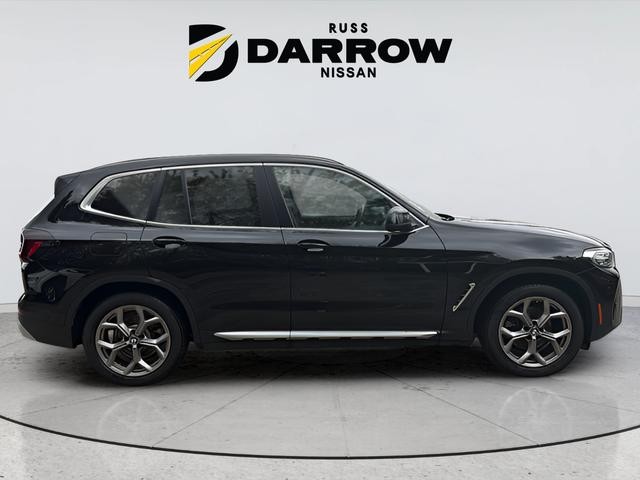 BMW X3 Vehicle Full-screen Gallery Image 6