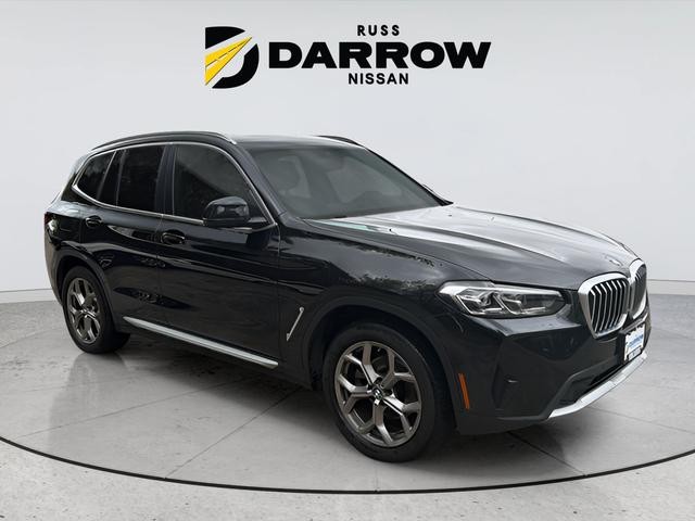 BMW X3 Vehicle Full-screen Gallery Image 7