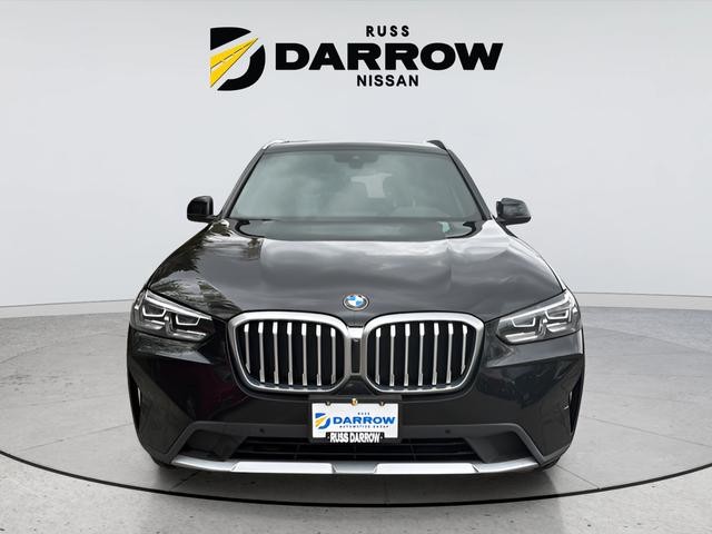BMW X3 Vehicle Full-screen Gallery Image 8