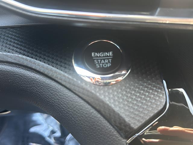 Ford Explorer Vehicle Full-screen Gallery Image 21