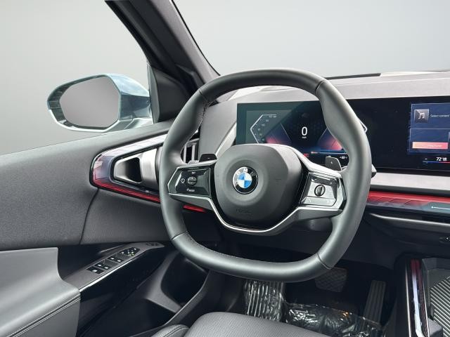 BMW X3 Vehicle Full-screen Gallery Image 38