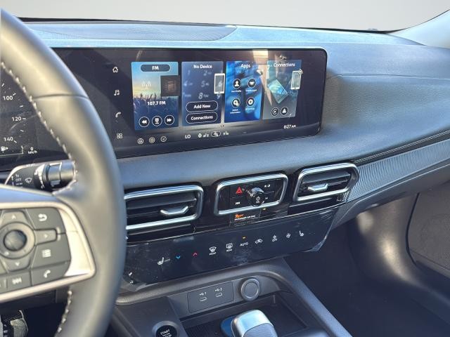 Nissan Sentra Vehicle Full-screen Gallery Image 14