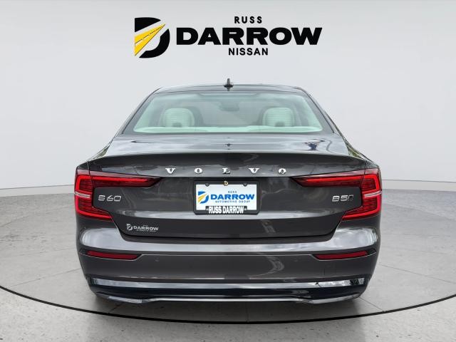 Volvo S60 Vehicle Full-screen Gallery Image 4