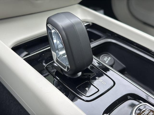 Volvo S60 Vehicle Full-screen Gallery Image 40