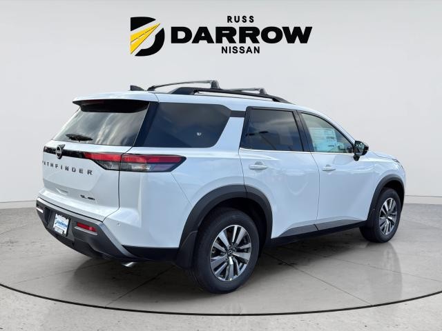 Nissan Pathfinder Vehicle Full-screen Gallery Image 5
