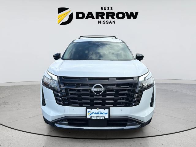 Nissan Pathfinder Vehicle Full-screen Gallery Image 8