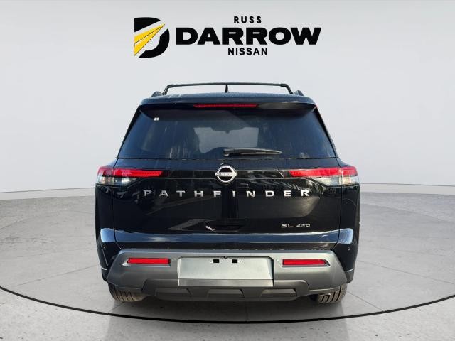 Nissan Pathfinder Vehicle Full-screen Gallery Image 4