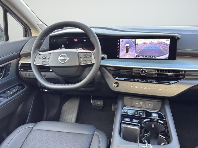 Nissan Murano Vehicle Full-screen Gallery Image 11