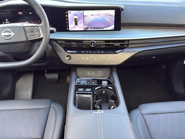 Nissan Murano Vehicle Full-screen Gallery Image 19