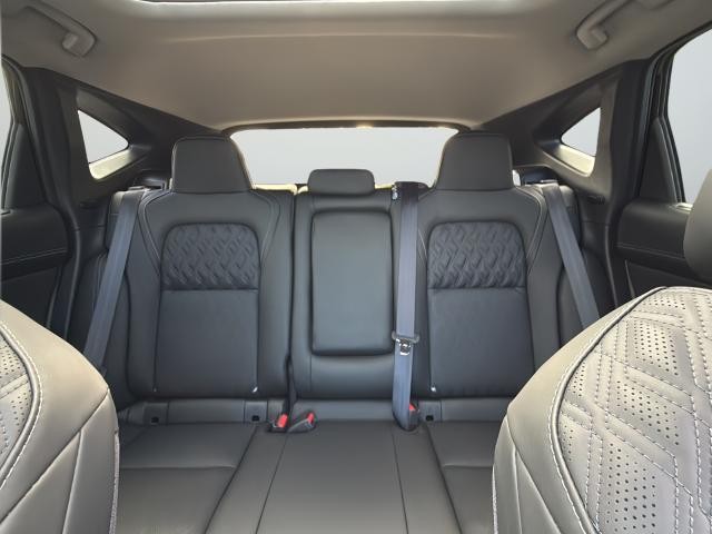 Nissan Murano Vehicle Full-screen Gallery Image 38