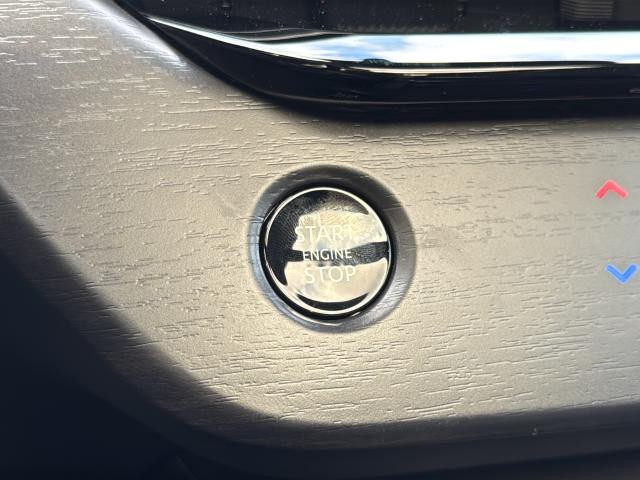 Nissan Murano Vehicle Full-screen Gallery Image 39