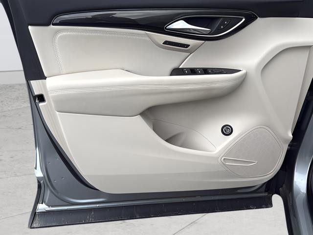 Buick Envision Vehicle Full-screen Gallery Image 11