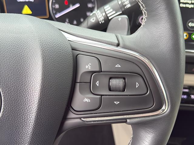 Buick Envision Vehicle Full-screen Gallery Image 19