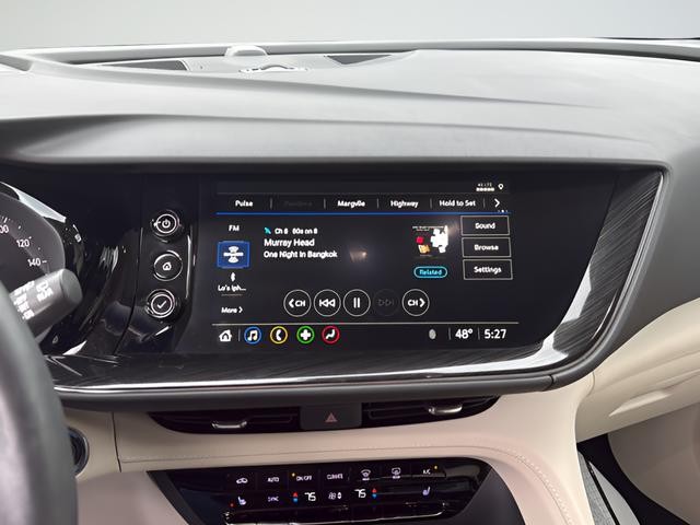 Buick Envision Vehicle Full-screen Gallery Image 22