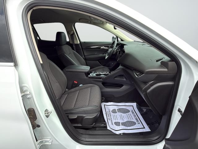 Buick Envision Vehicle Full-screen Gallery Image 26