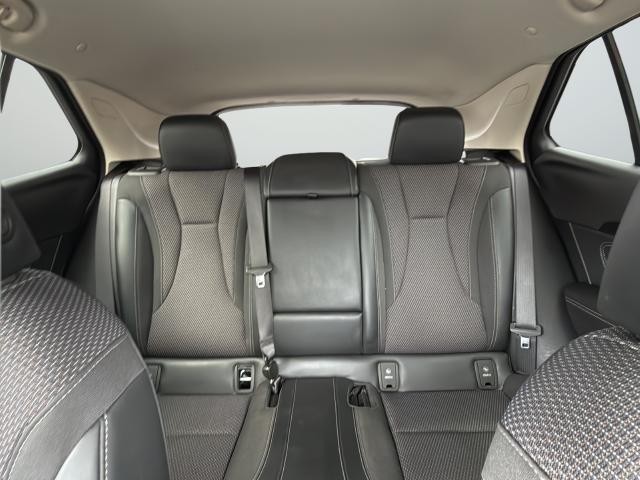 Buick Envision Vehicle Full-screen Gallery Image 40