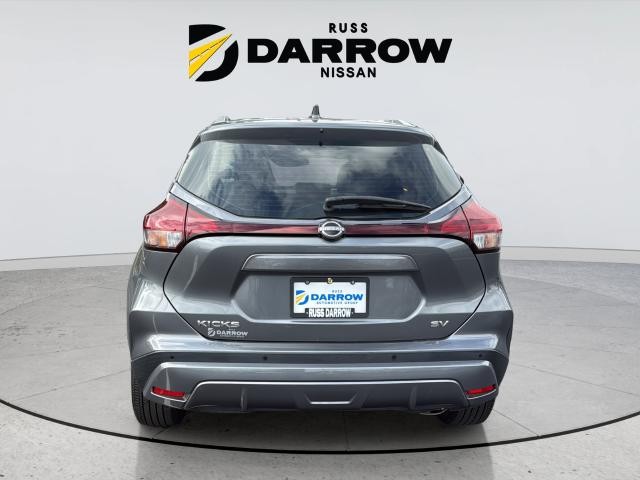 Nissan Kicks Vehicle Full-screen Gallery Image 4