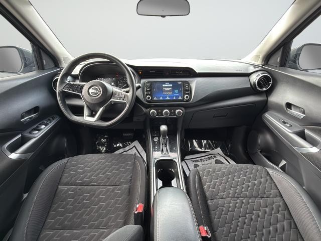 Nissan Kicks Vehicle Full-screen Gallery Image 9