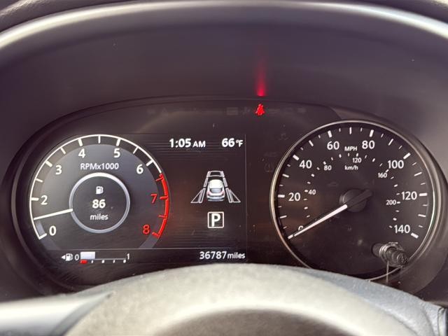 Nissan Kicks Vehicle Full-screen Gallery Image 12