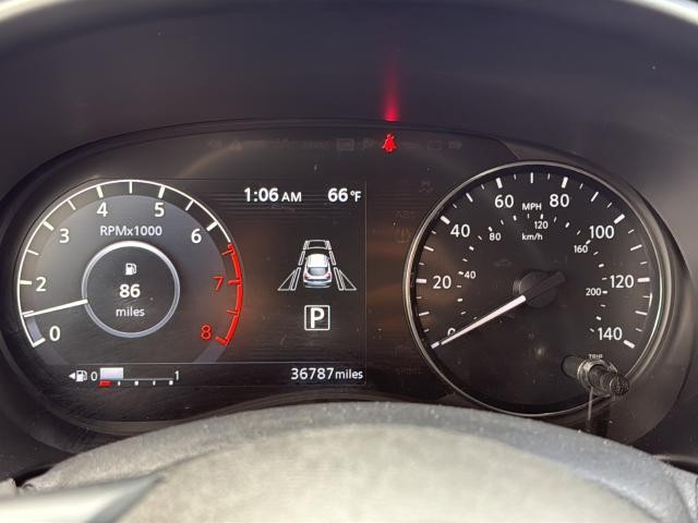 Nissan Kicks Vehicle Full-screen Gallery Image 23