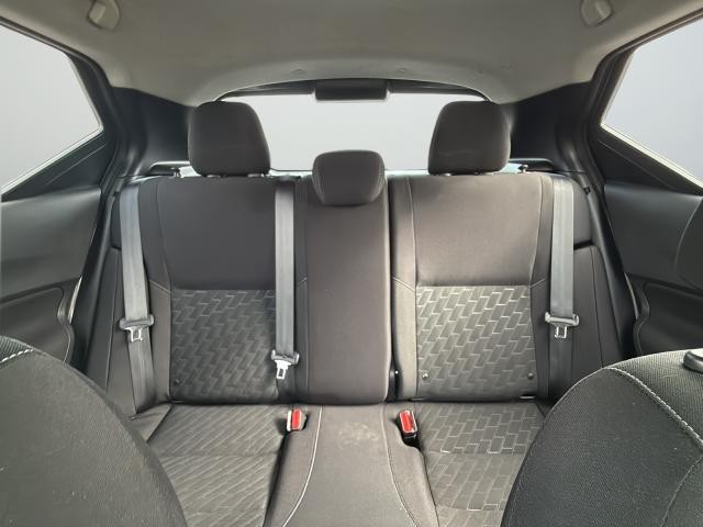 Nissan Kicks Vehicle Full-screen Gallery Image 34
