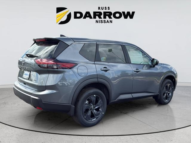 Nissan Rogue Vehicle Full-screen Gallery Image 5