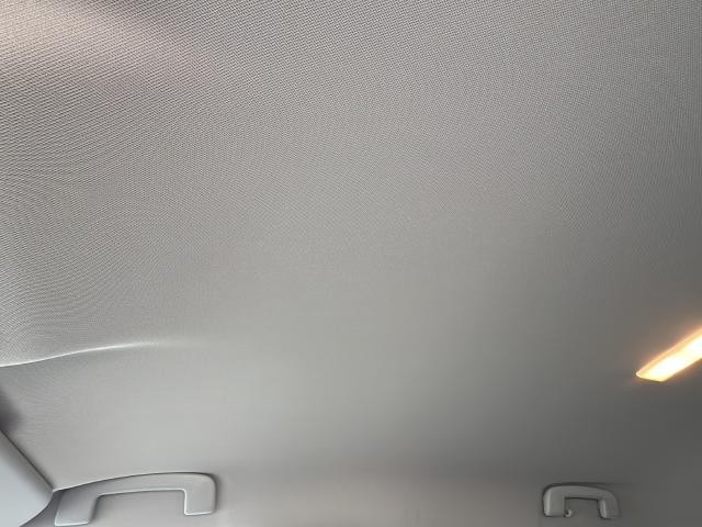 Nissan Rogue Vehicle Full-screen Gallery Image 19