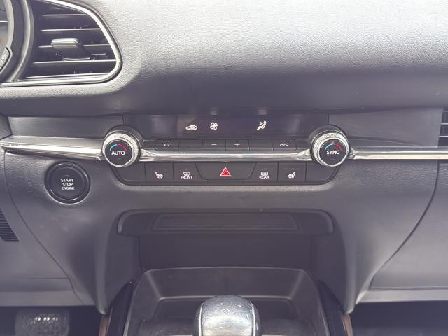 Mazda CX-30 Vehicle Full-screen Gallery Image 21