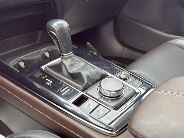 Mazda CX-30 Vehicle Full-screen Gallery Image 22