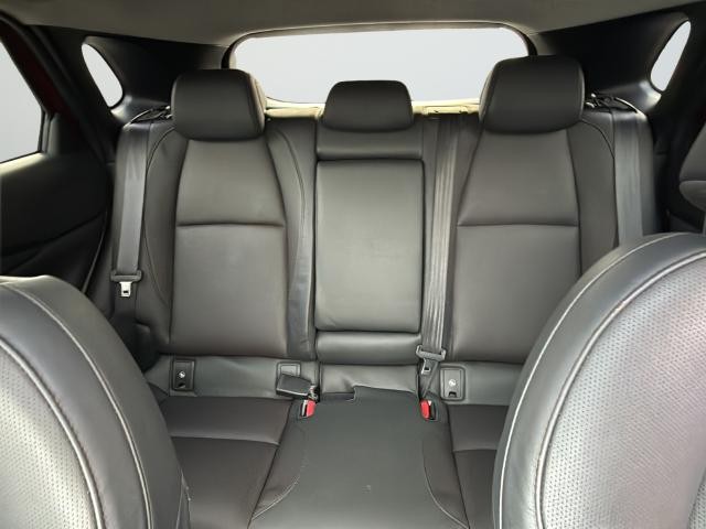 Mazda CX-30 Vehicle Full-screen Gallery Image 34