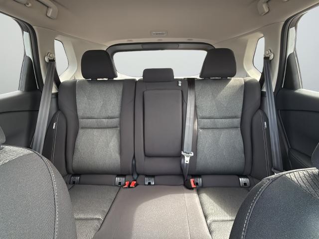 Nissan Rogue Vehicle Full-screen Gallery Image 34