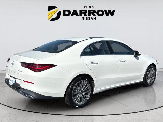 Mercedes-Benz CLA Vehicle Full-screen Gallery Image 5