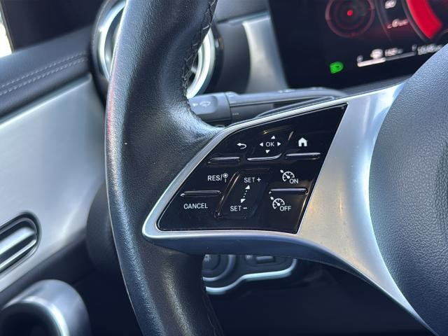 Mercedes-Benz CLA Vehicle Full-screen Gallery Image 16