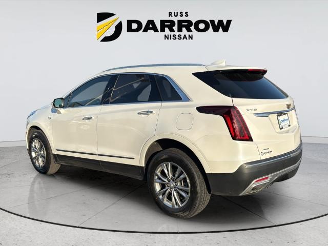 Cadillac XT5 Vehicle Full-screen Gallery Image 3