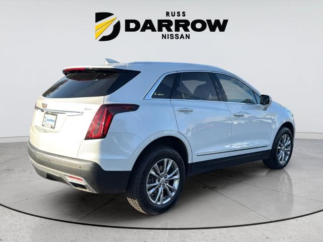 Cadillac XT5 Vehicle Full-screen Gallery Image 5